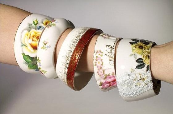 Оригинальные украшения из фарфоровых чашек (13 фото)