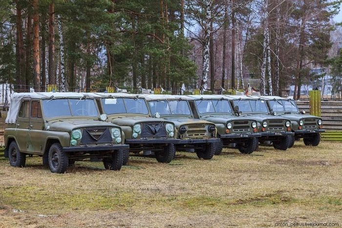 Беларусь: Прогулка по супермаркету военной техники (23 фото)