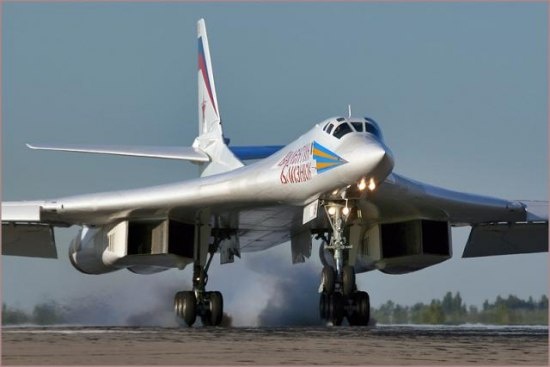 10 фактов о самом мощном бомбардировщике России (12 фото)