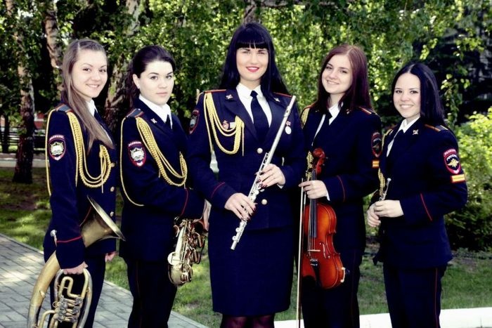 Россия: какие девушки работают в полиции (40 фото)