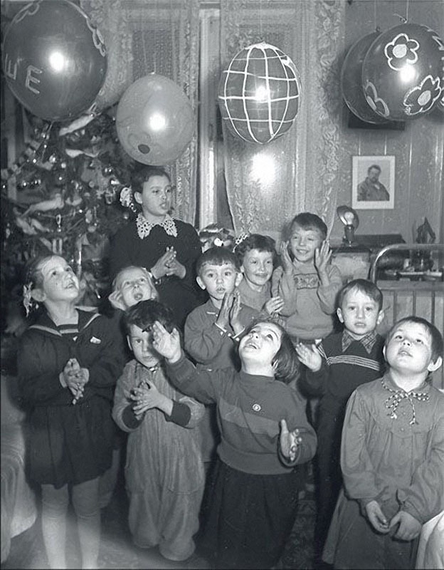 Как праздновали Новый год в 1950-х (17 фото)