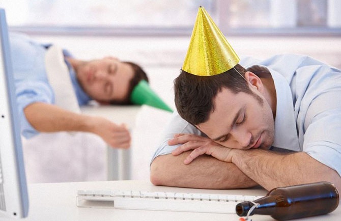 10 признаков того, что вы пьете слишком много (11 фото)