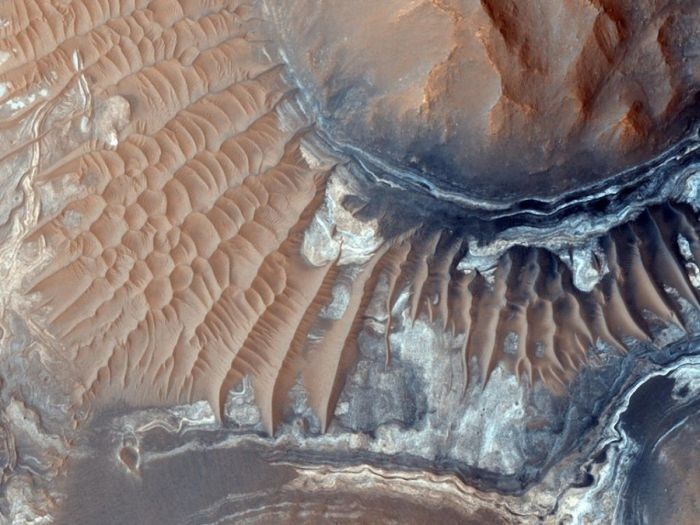 Удивительные фотографии Марса от космического агентства NASA (14 фото)