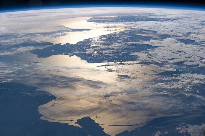 Красивые места на Земле: вид из космоса (27 фото)