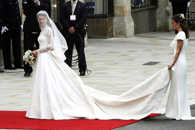 Самые дорогие дизайнерские свадебные платья (12 фото)