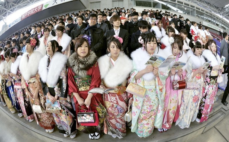 Пpаздник совершеннолетия в Японии (10 фото)