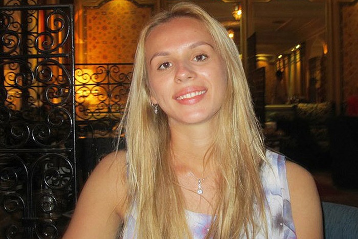 В Москве погибла девушка во время принятия ванной. Предположительной причиной стал попавший в воду iPhone