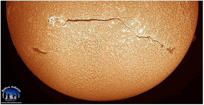 Огромная трещина на Солнце (3 фото