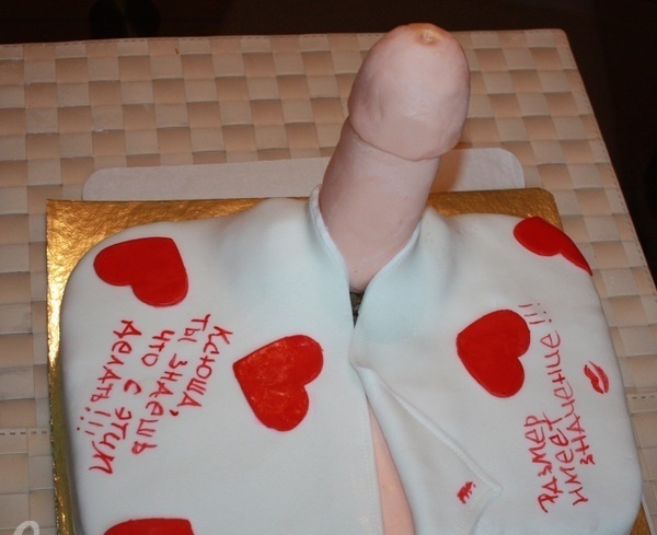Семнадцать тортов на день святого Валентина (17 фото)