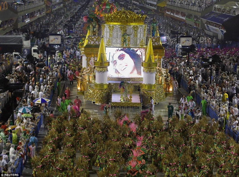 Красивые фото карнавала в Рио (39 фото)