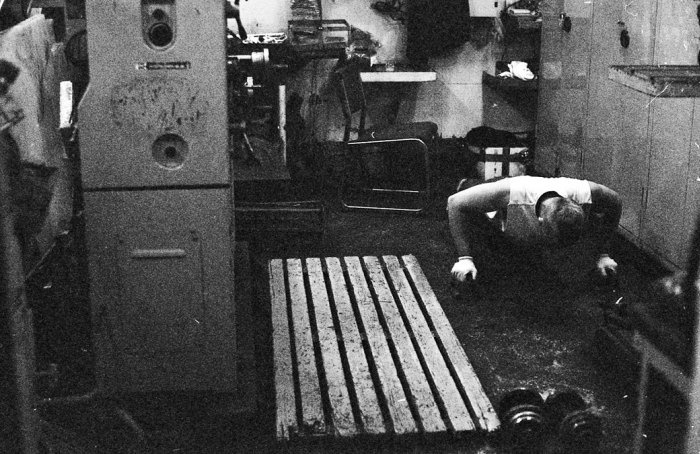 Фотоотчет о жизни сахалинского моряка (57 фото)