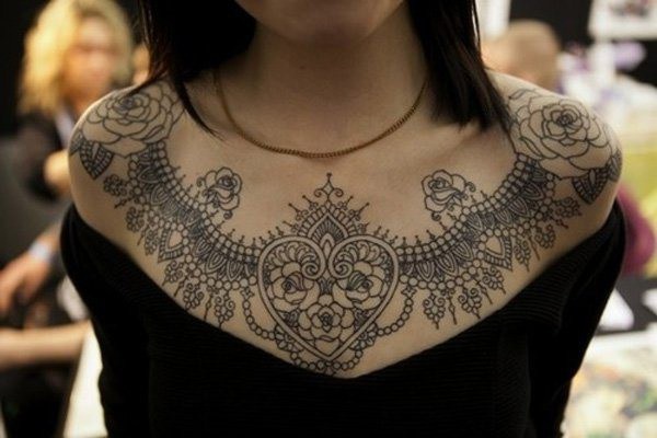 Женские татуировки (17 фото)