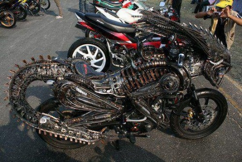 Кастомные мотоциклы (32 фото)