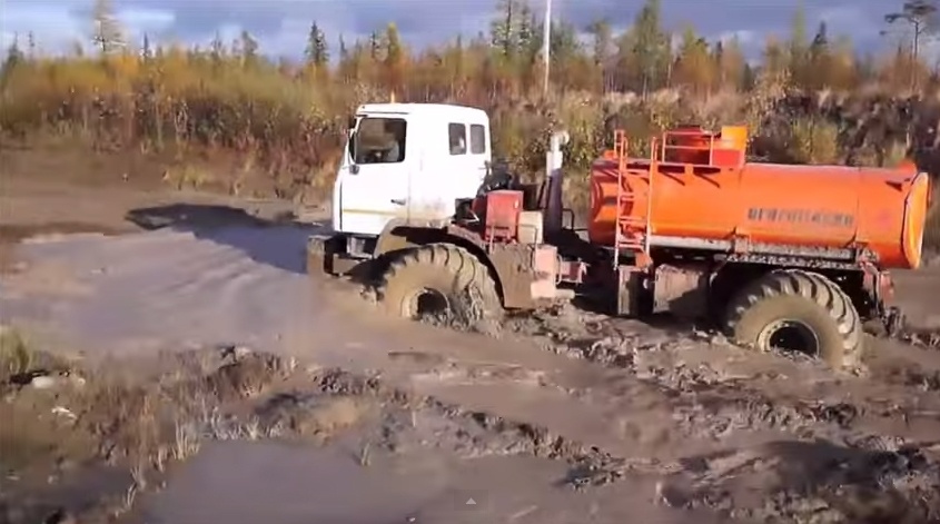 Вездеход ЯМАЛ В-4В АТЗ-9 на испытаниях в полевых условиях