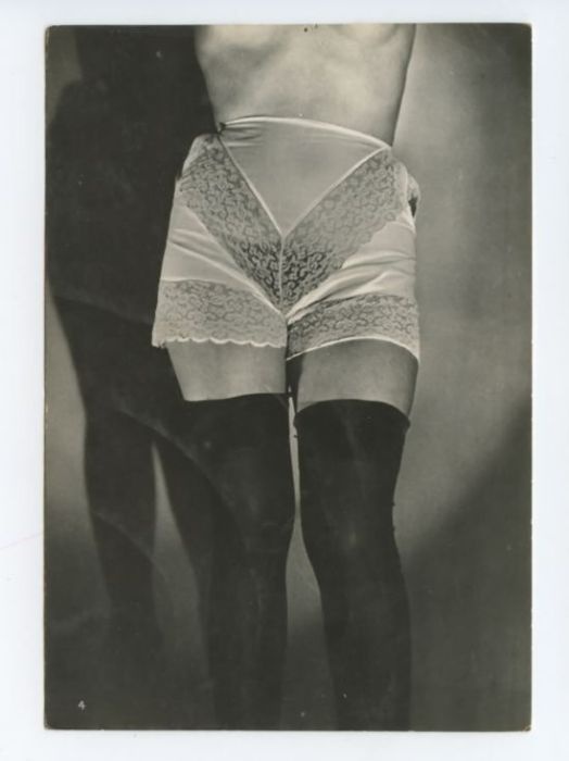 Реклама французского нижнего белья в 30-х годах прошлого века (14 фото)