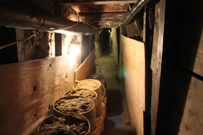 Подземный тоннель контрабандистов между США и Мексикой (9 фото)