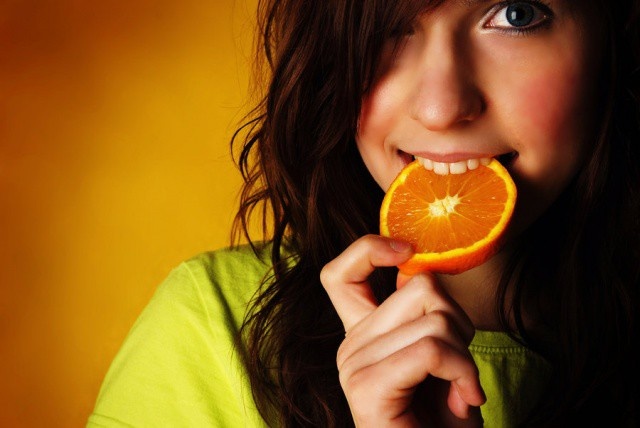 Обычное и необычное применение апельсиновых корок (8 фото)