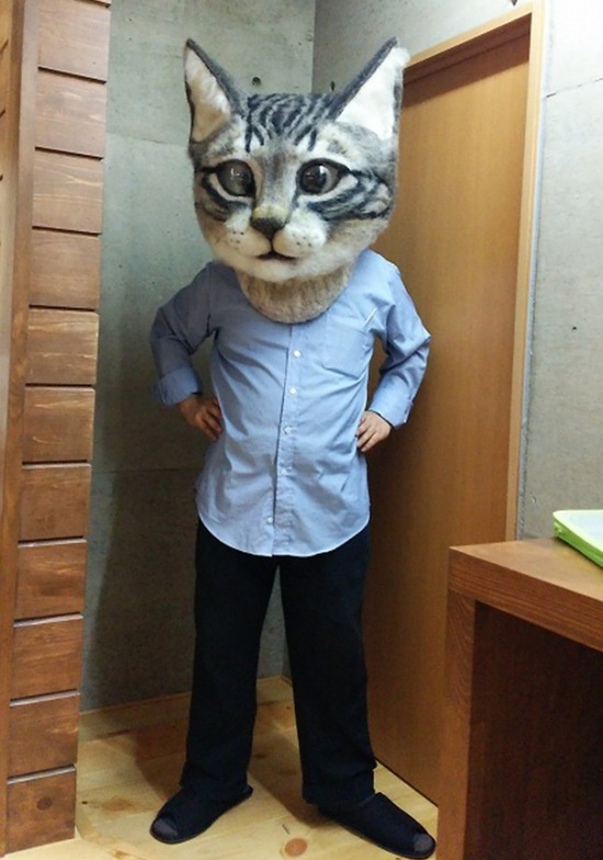 Большая правдоподобная кошачья маска (6 фото)
