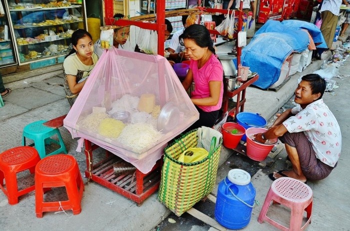 Опасности уличной еды в Азии (32 фото)