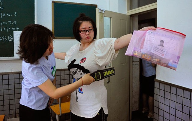 Как проходит общенациональный экзамен для старшеклассников в Китае (16 фото)