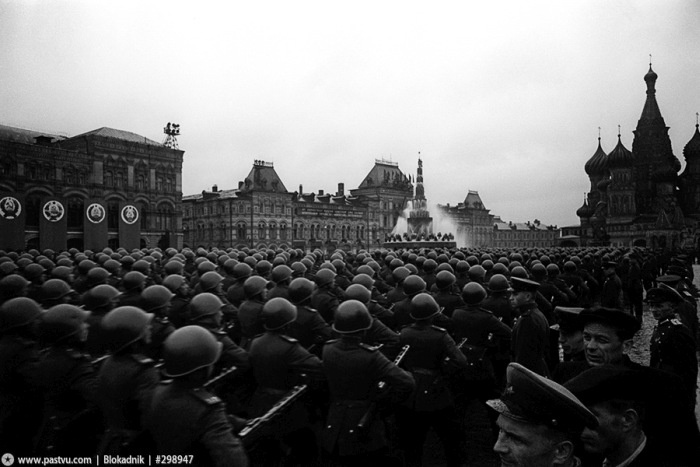 Празднование Победы в Москве 1945 года (38 фото)