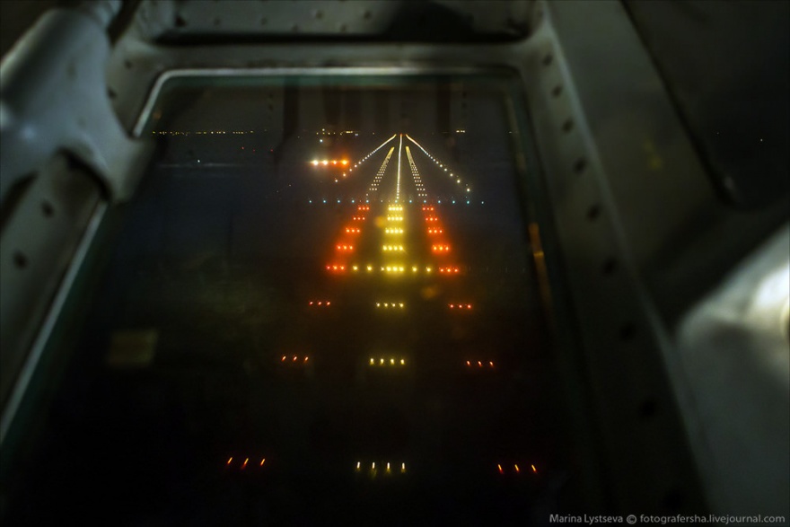 Как видит полет штурман ИЛ-76 (16 фото)