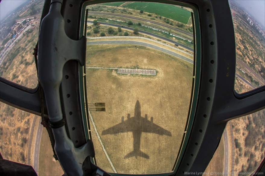 Как видит полет штурман ИЛ-76 (16 фото)