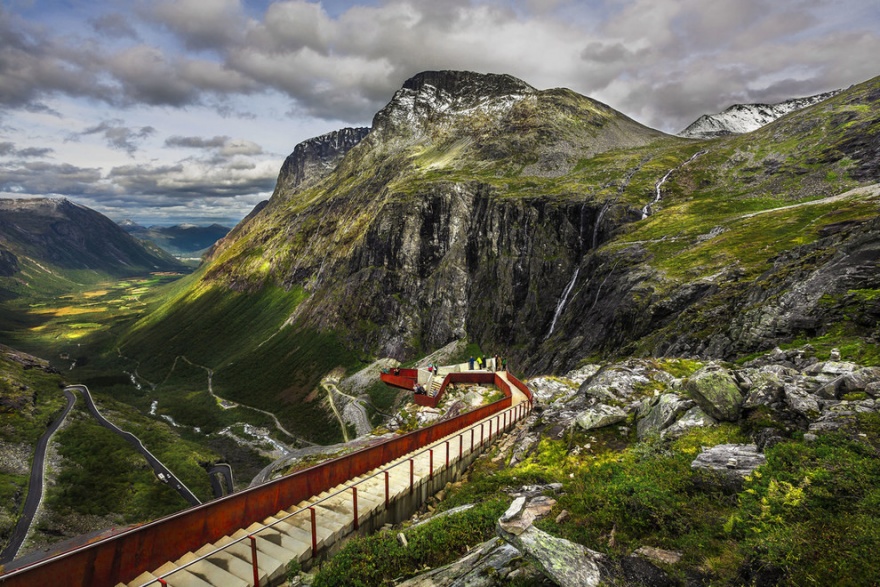 Классные фото горных дорог в Норвегии (10 фото)