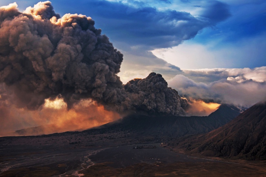 30 классных фотографий извержений вулканов со всего мира