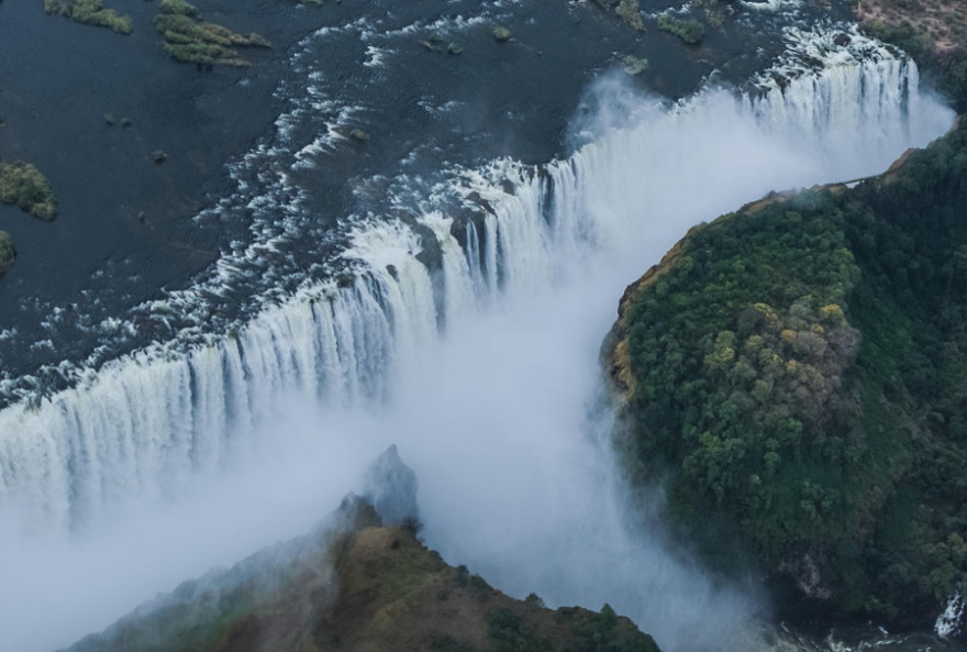 Красивые фотографии водопадов, сделанные с высоты птичьего полета (21 фото)