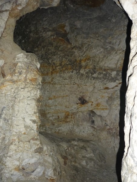 Подземные пещеры отшельников в Пензенской области (23 фото)