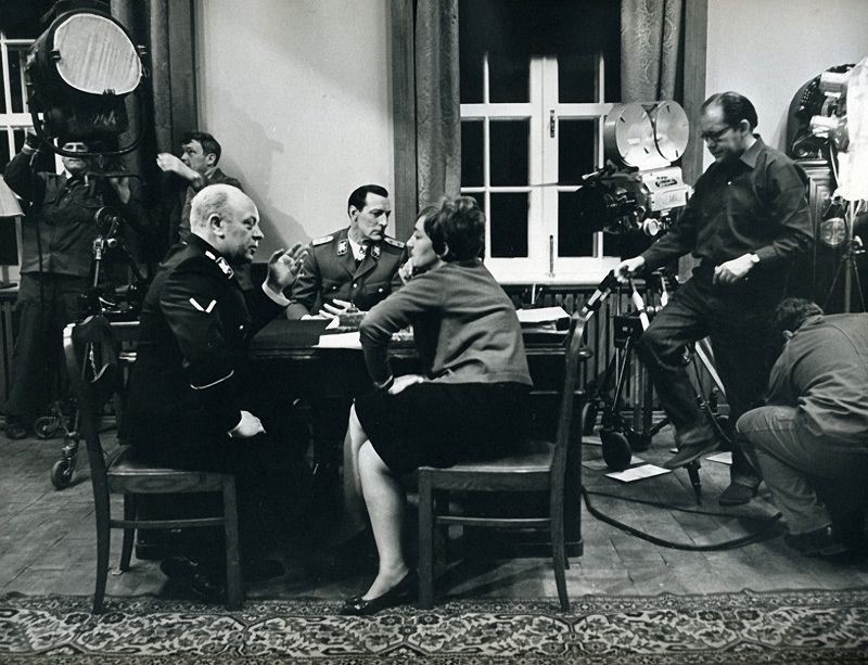 Фото, сделанные во время съемок известных советских фильмов (18 фотографий)
