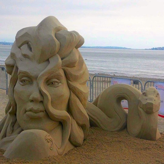 Необыкновенные скульптуры из песка
