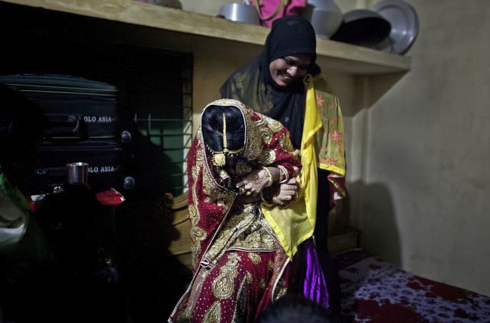 Свадьба в Бангладеш (14 фото)