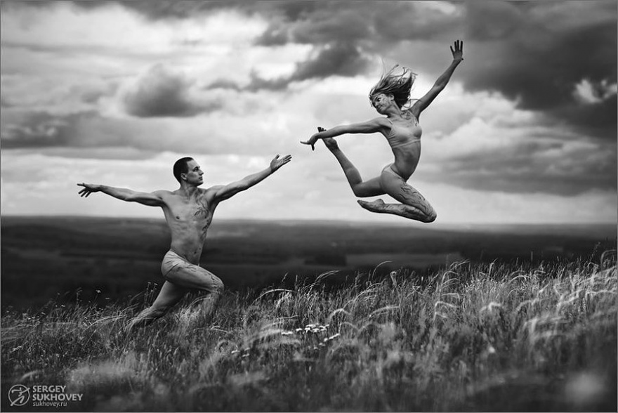 Необыкновенные фотографии танцоров (12 фото)