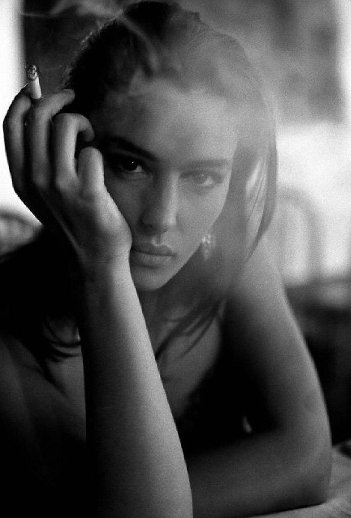 Моника Беллуччи в фотосессии Фредерика Мейлана (1991)
