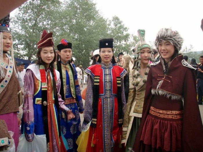 Девушки Монголии (22 фото)