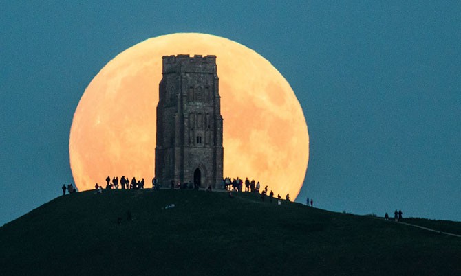 Фотографии "кровавой" Луны из разных уголков земли