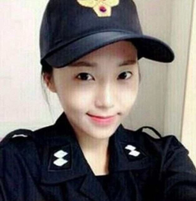 Самый красивый полицейский Южной Кореи (10 фото)