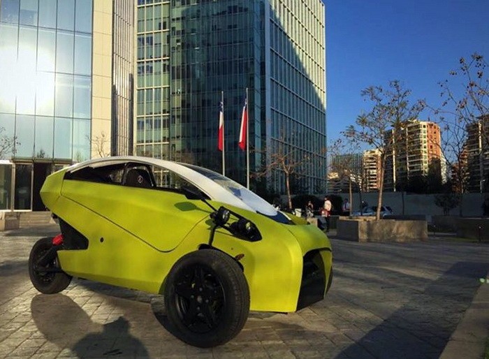 Трехколесный чилийский электромобиль (7 фото + видео)