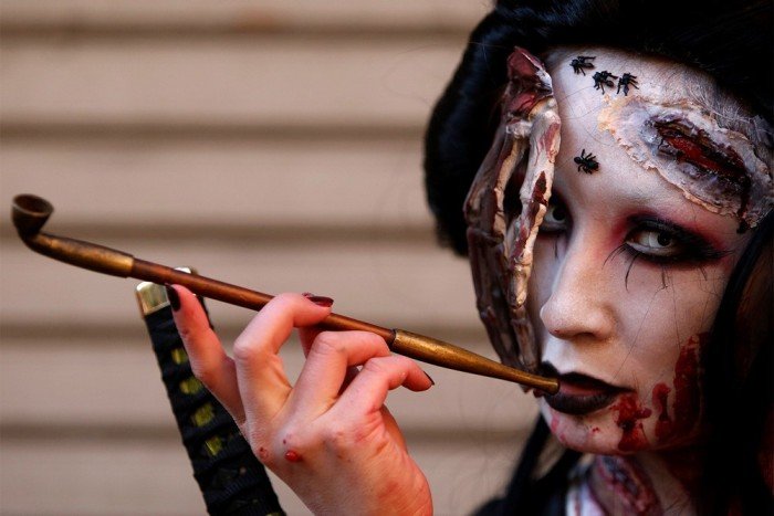 Как Японцы празднуют Хэллоуин (16 фото)
