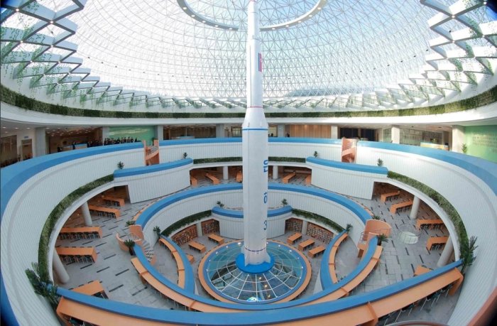 Cовременный научно-технический комплекс открыли  в КНДР (8 фото)
