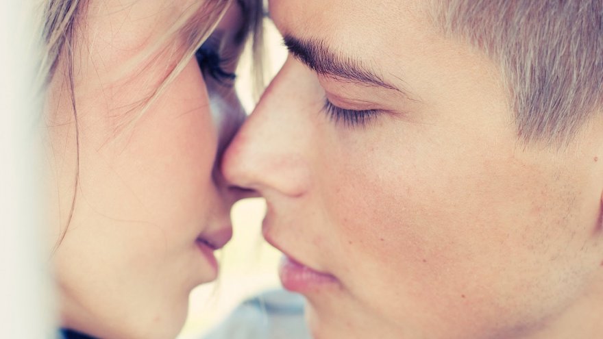 10 причин для поцелуев