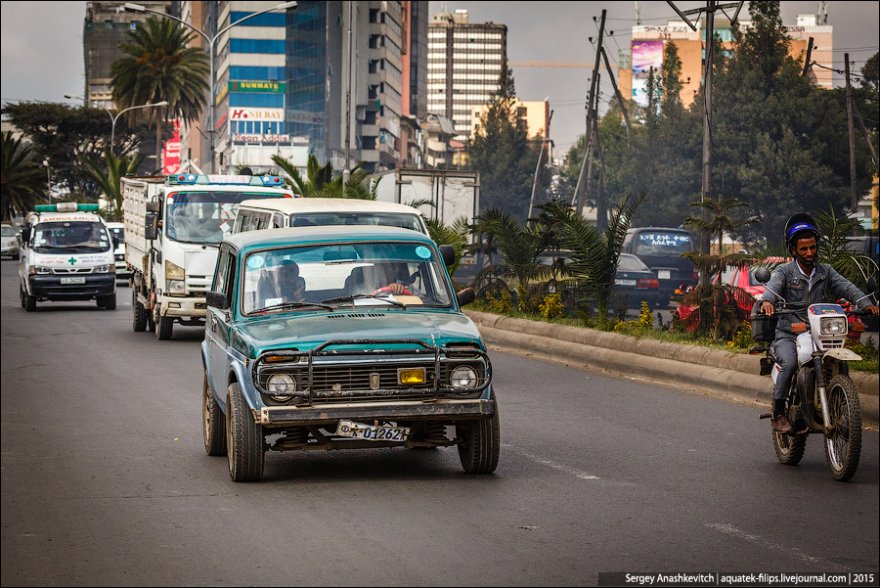 Такси в Эфиопии состоит из машин советской «копейки»