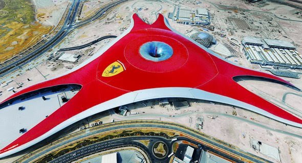 Королевство скорости и автомобилей – Ferrari World