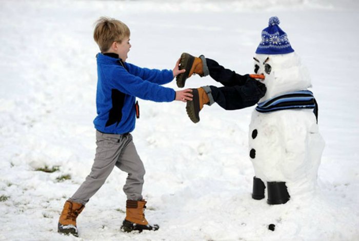 Креативные снеговики от людей с отличным чувством юмора (15 фото)