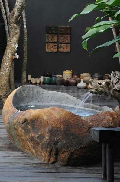 Потрясающие ванны из натуральных материалов