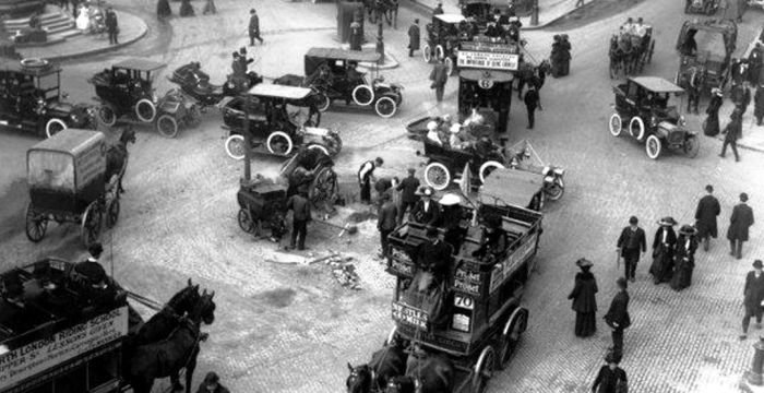 Cоздатель первых правил дорожного движения – Уильям Фелпс Ино (2 фото)