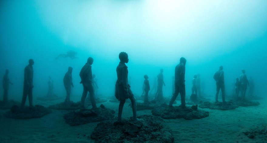 Первый подводный музей