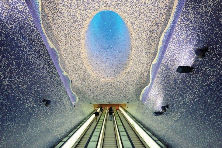 Необычайно восхитительные станции метро, похожие на подземные музеи